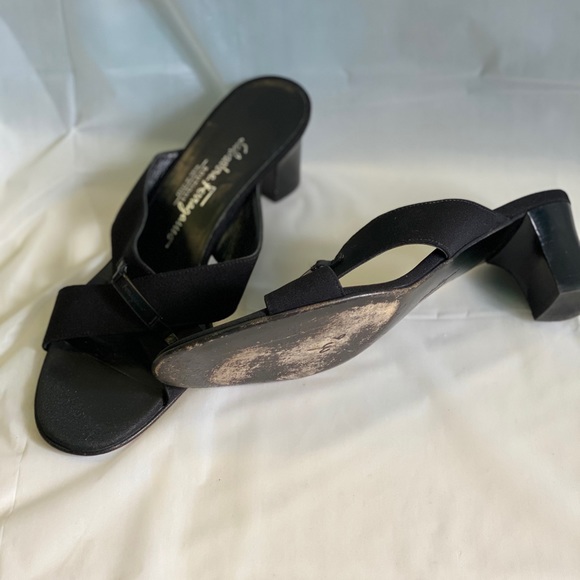 Salvatore Ferragamo Boutique Black Sandal - Picture 4 of 8
